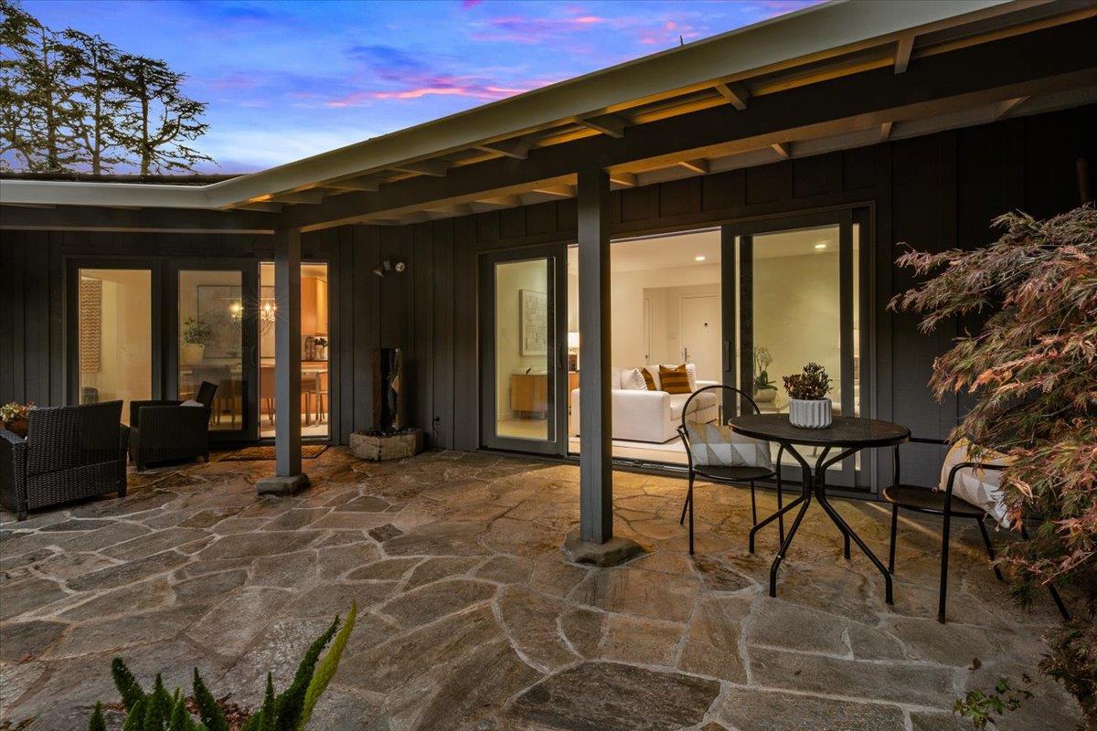 Detail Gallery Image 26 of 38 For 375 La Cuesta Dr, Portola Valley,  CA 94028 - 3 Beds | 2 Baths