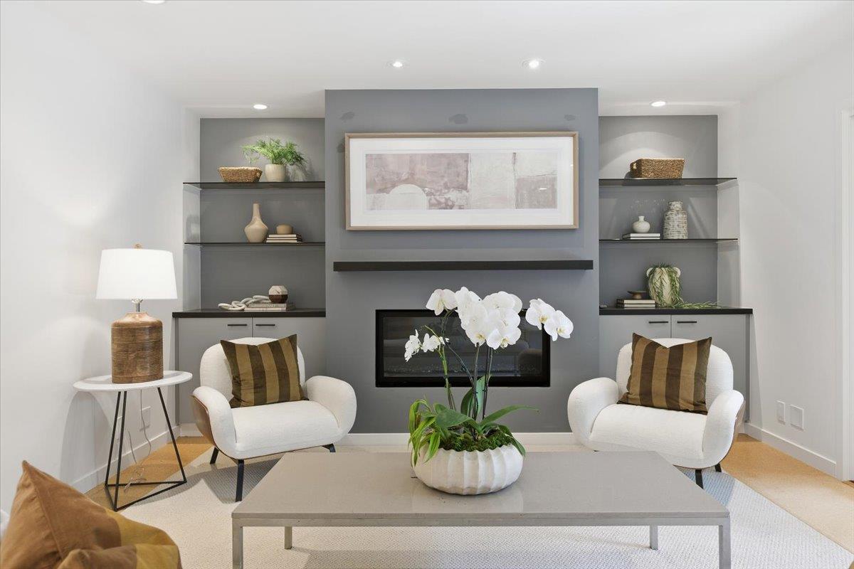 Detail Gallery Image 8 of 38 For 375 La Cuesta Dr, Portola Valley,  CA 94028 - 3 Beds | 2 Baths