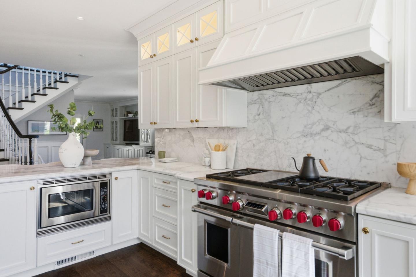 Detail Gallery Image 11 of 34 For 638 Oregon Ave, San Mateo,  CA 94402 - 4 Beds | 3/1 Baths