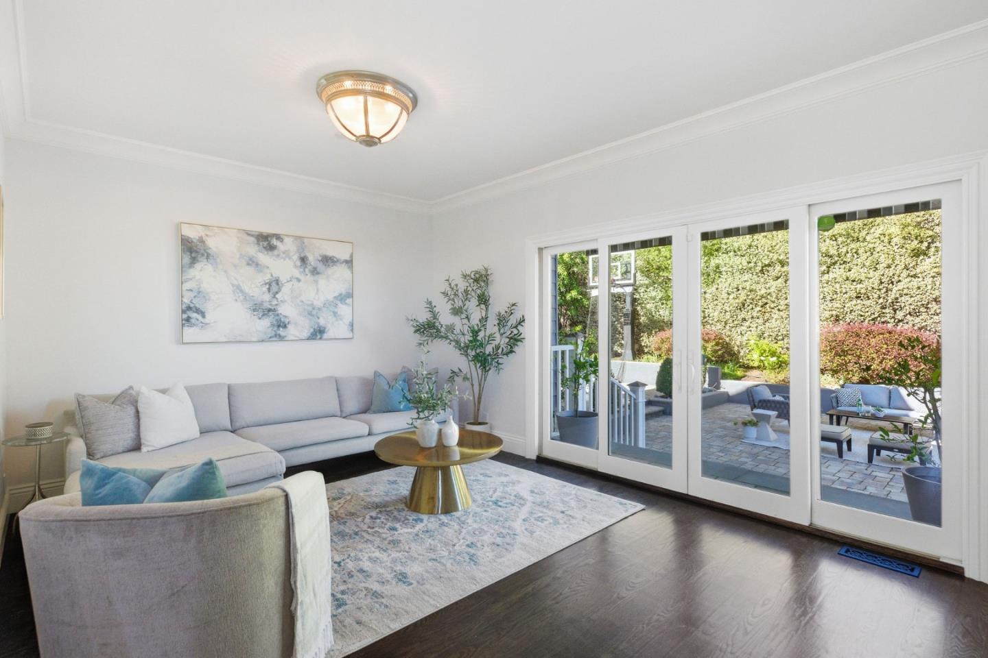 Detail Gallery Image 13 of 34 For 638 Oregon Ave, San Mateo,  CA 94402 - 4 Beds | 3/1 Baths