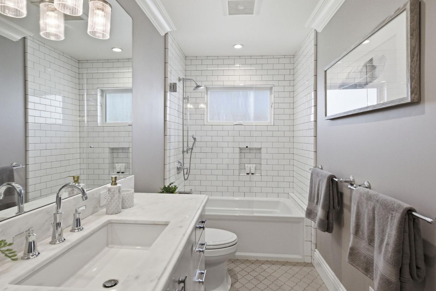 Detail Gallery Image 22 of 34 For 638 Oregon Ave, San Mateo,  CA 94402 - 4 Beds | 3/1 Baths