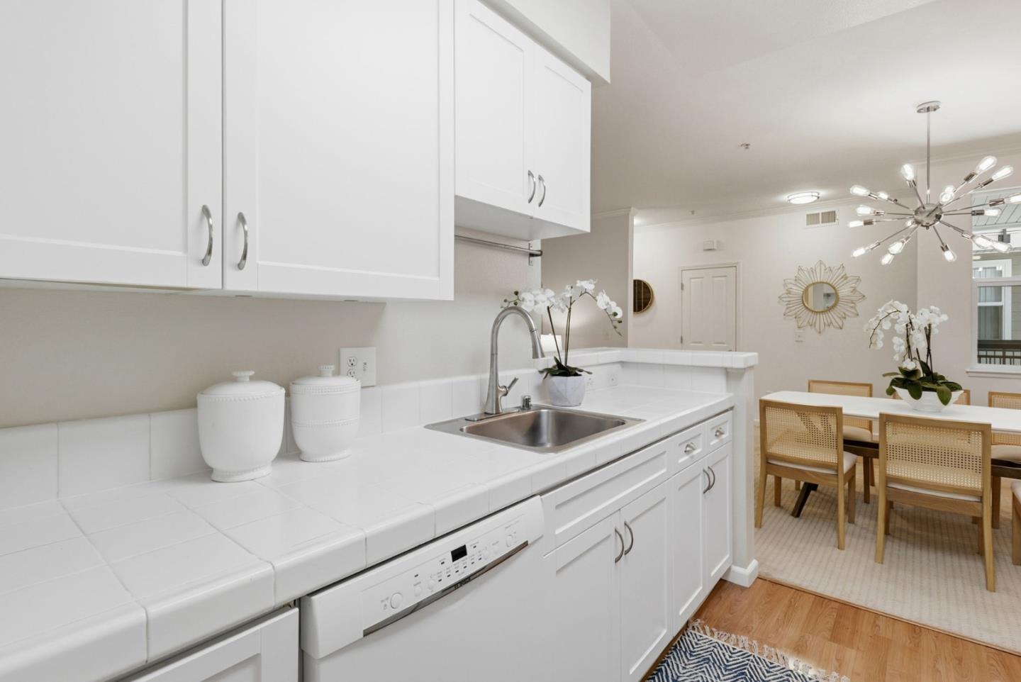 Detail Gallery Image 10 of 32 For 1982 W Bayshore Rd #121,  East Palo Alto,  CA 94303 - 2 Beds | 2 Baths