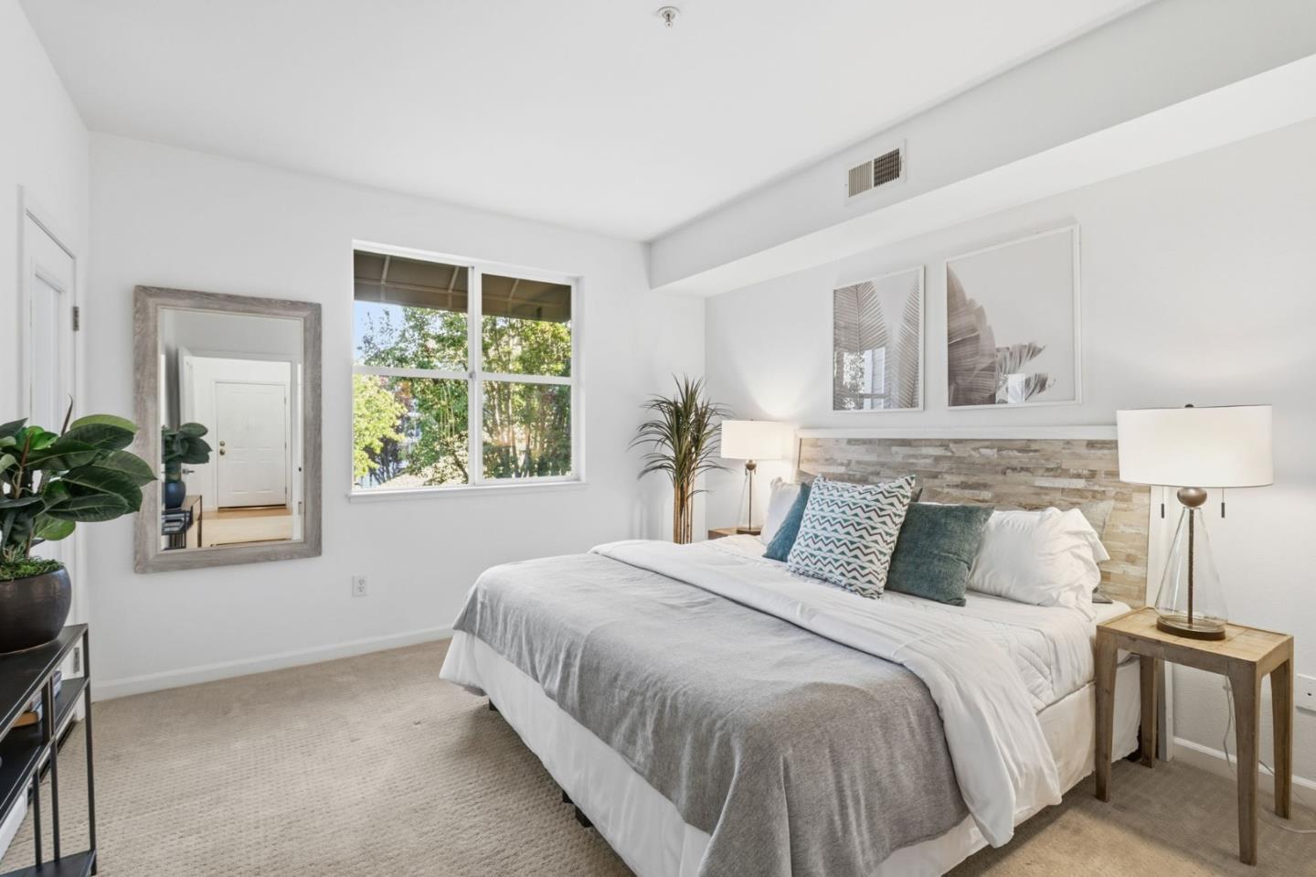 Detail Gallery Image 14 of 32 For 1982 W Bayshore Rd #121,  East Palo Alto,  CA 94303 - 2 Beds | 2 Baths