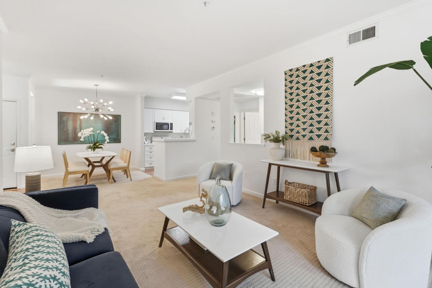 Detail Gallery Image 3 of 32 For 1982 W Bayshore Rd #121,  East Palo Alto,  CA 94303 - 2 Beds | 2 Baths