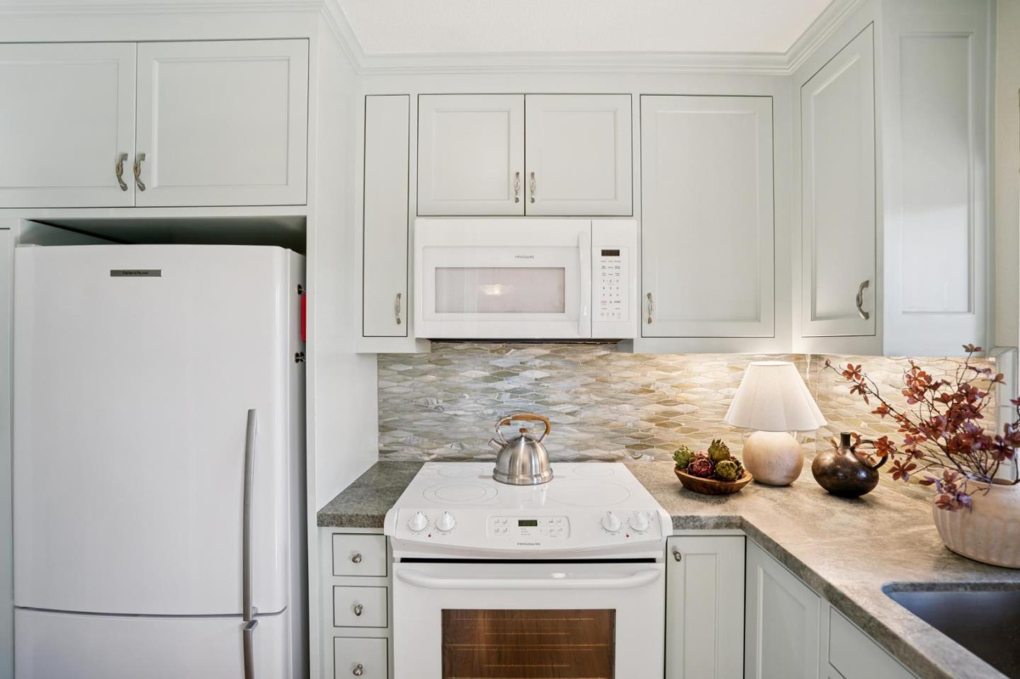 Detail Gallery Image 28 of 51 For 415 Sailfish Dr, Aptos,  CA 95003 - 3 Beds | 1/1 Baths