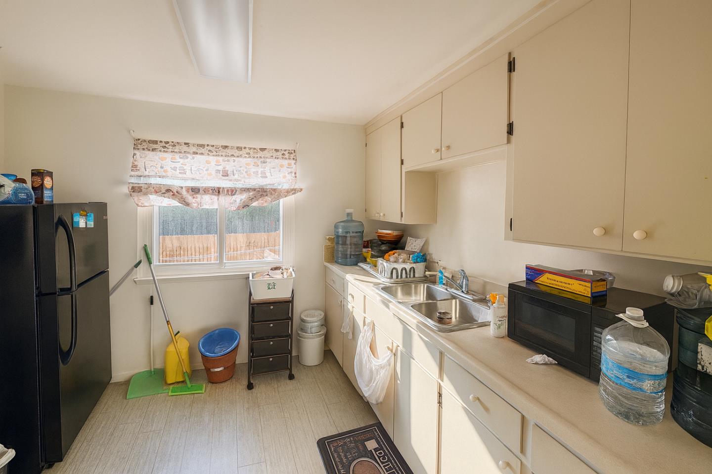 Detail Gallery Image 3 of 15 For 959-961 Easton Ave, San Bruno,  CA 94066 - – Beds | – Baths