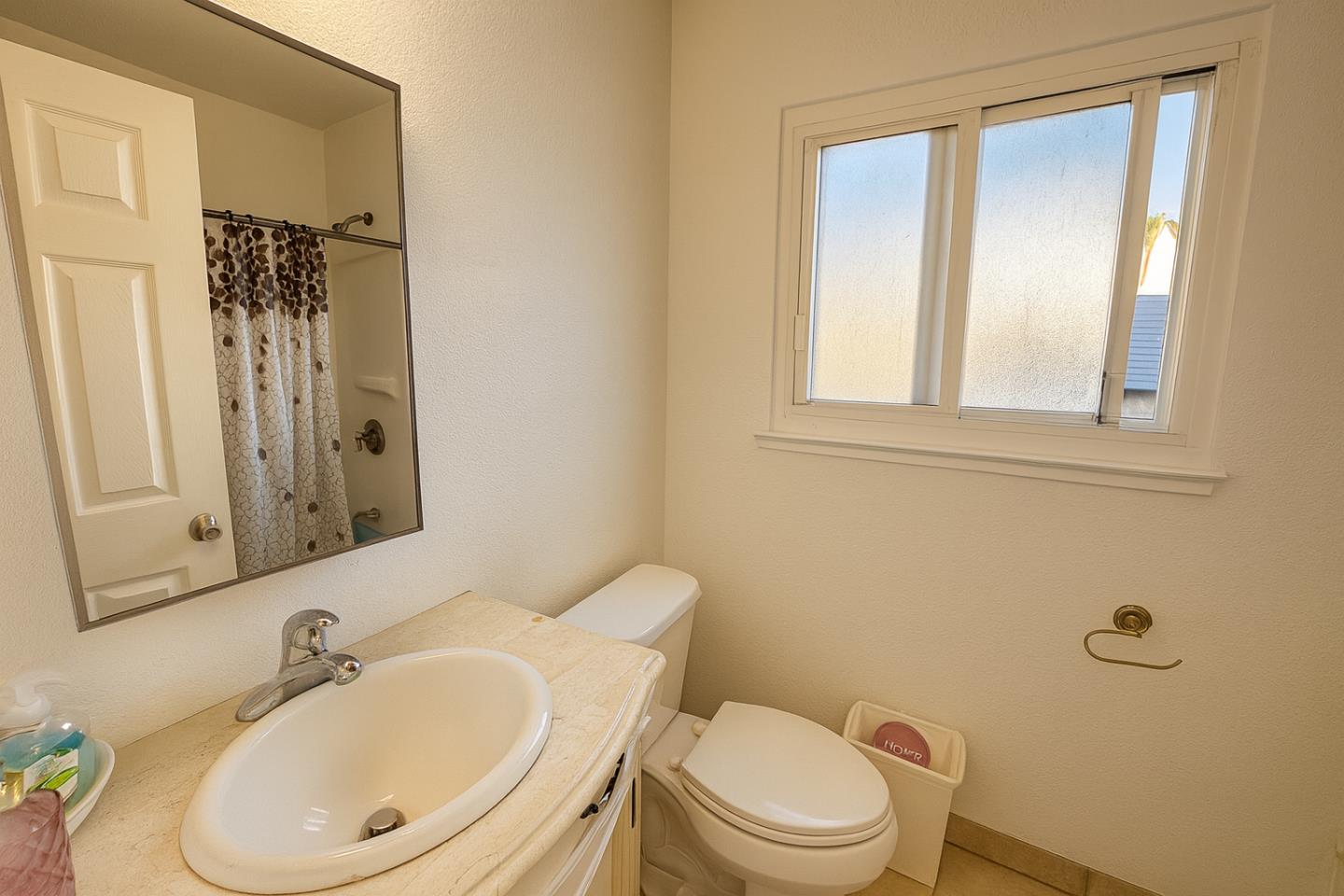 Detail Gallery Image 6 of 15 For 959-961 Easton Ave, San Bruno,  CA 94066 - – Beds | – Baths