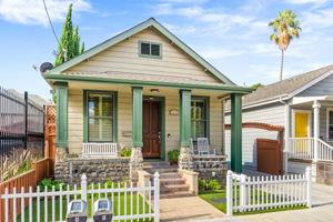 Front Image Thumbnail for ML82025334