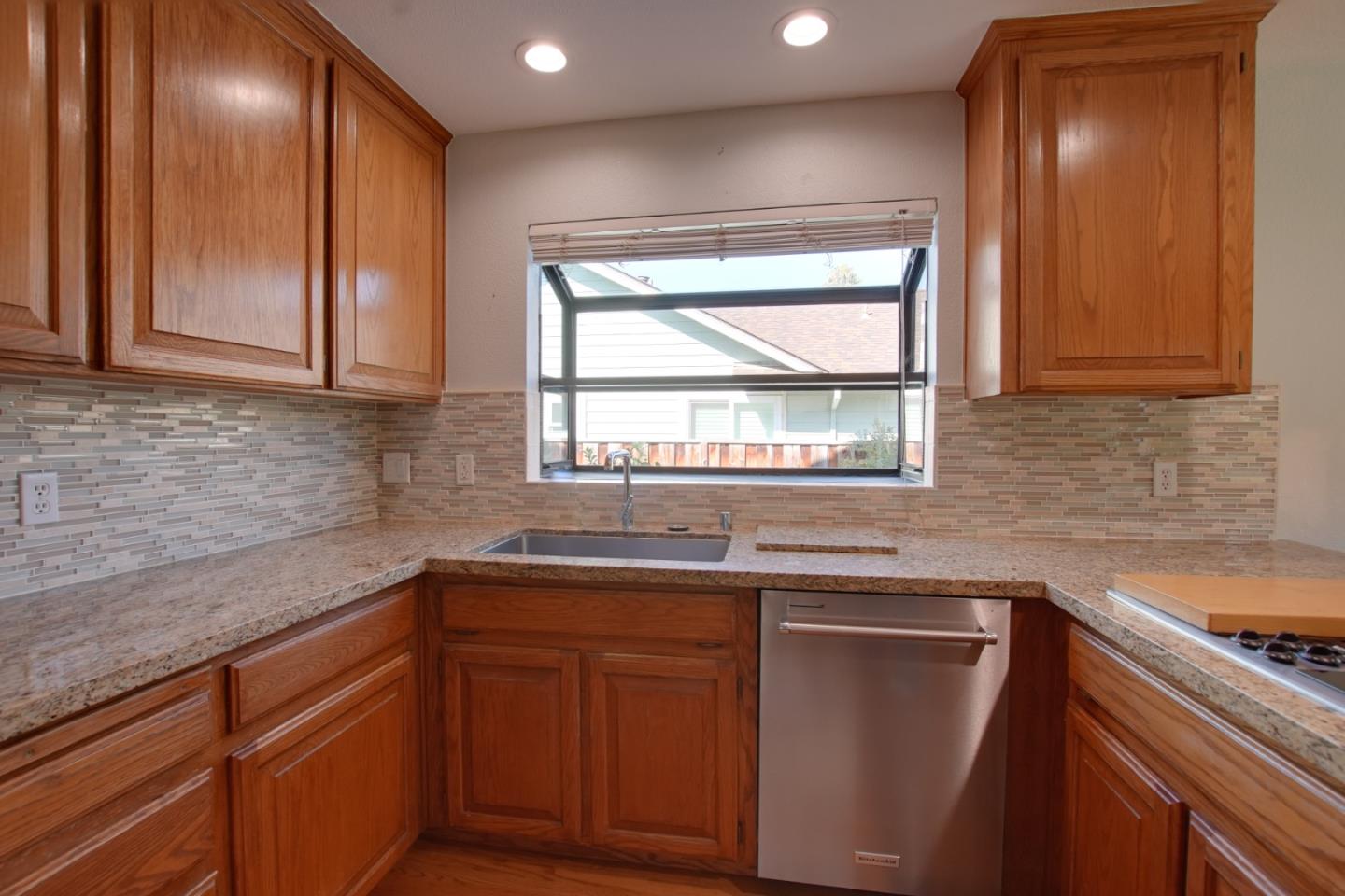 Detail Gallery Image 26 of 49 For 350 Tina Dr, Hollister,  CA 95023 - 4 Beds | 2 Baths