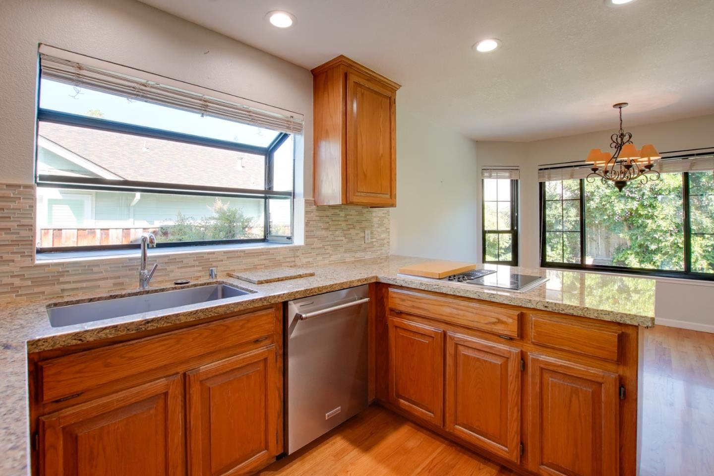 Detail Gallery Image 27 of 49 For 350 Tina Dr, Hollister,  CA 95023 - 4 Beds | 2 Baths