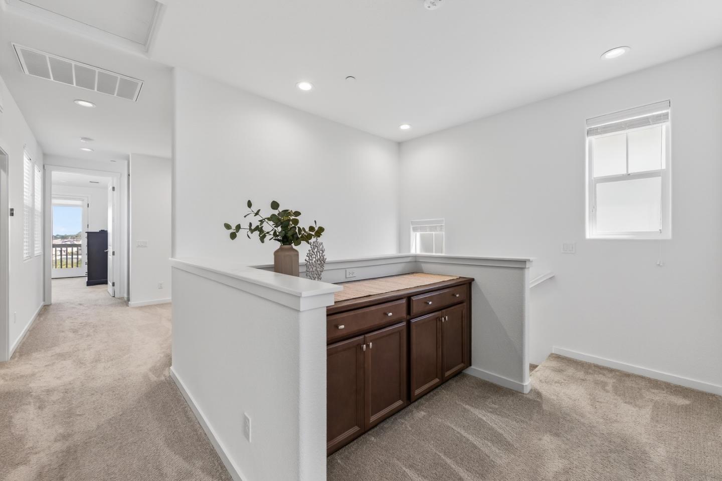 Detail Gallery Image 19 of 44 For 2975 Denali Dr, Marina,  CA 93933 - 3 Beds | 2/1 Baths