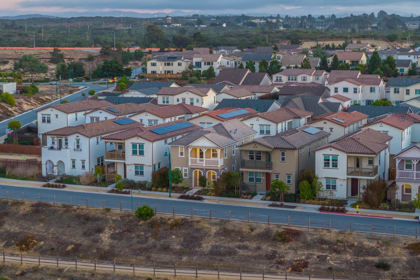 Detail Gallery Image 33 of 44 For 2975 Denali Dr, Marina,  CA 93933 - 3 Beds | 2/1 Baths