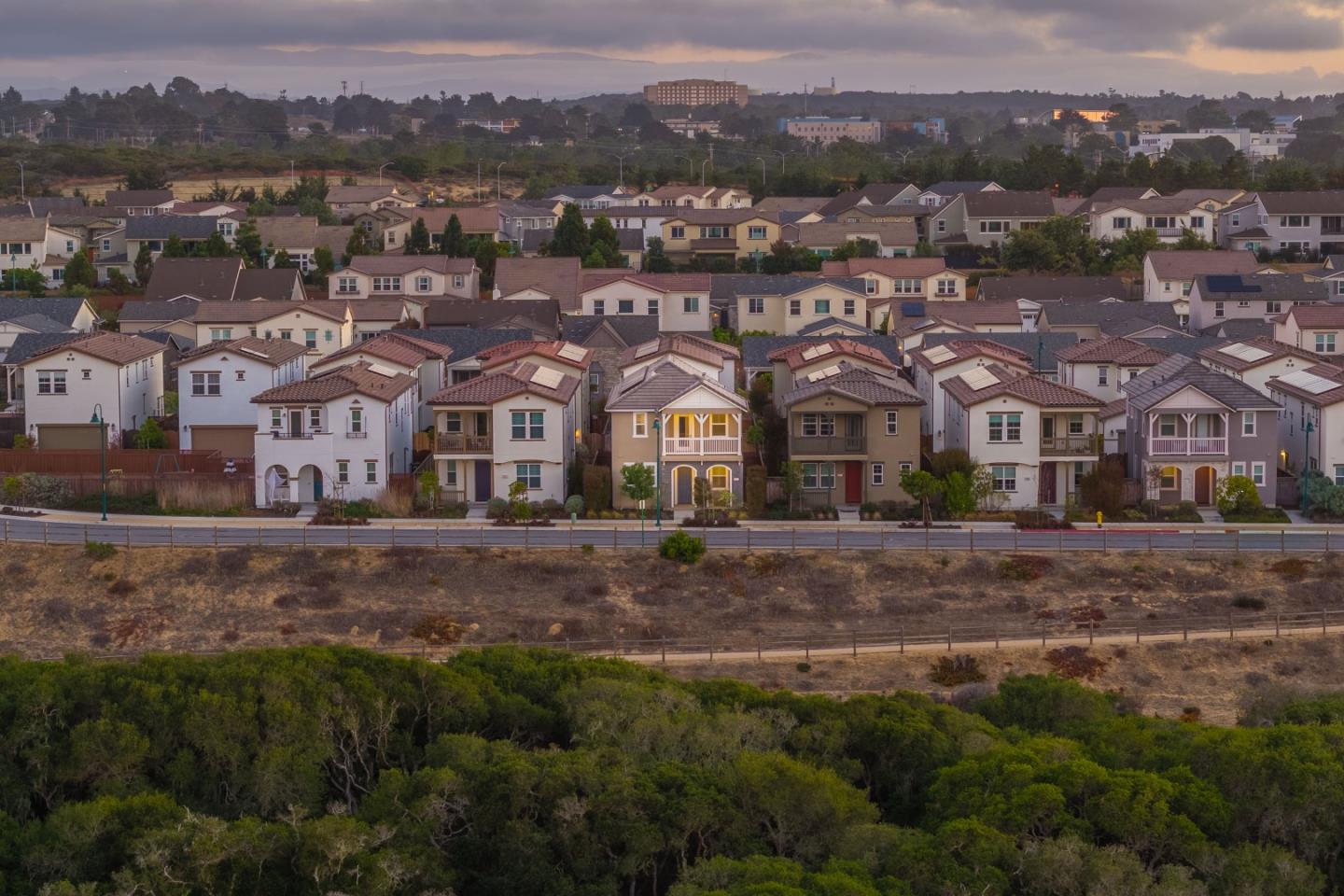 Detail Gallery Image 34 of 44 For 2975 Denali Dr, Marina,  CA 93933 - 3 Beds | 2/1 Baths