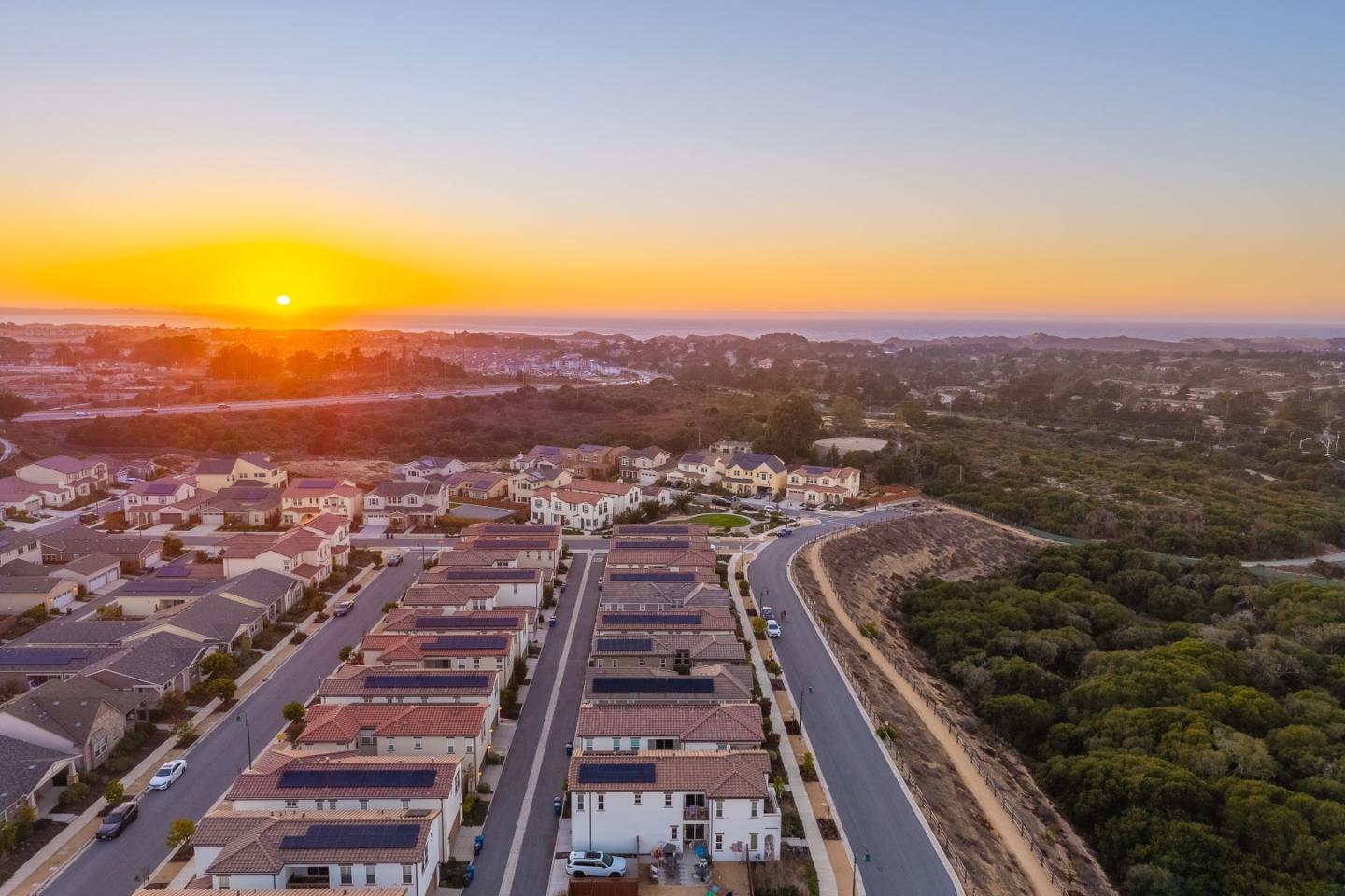 Detail Gallery Image 37 of 44 For 2975 Denali Dr, Marina,  CA 93933 - 3 Beds | 2/1 Baths