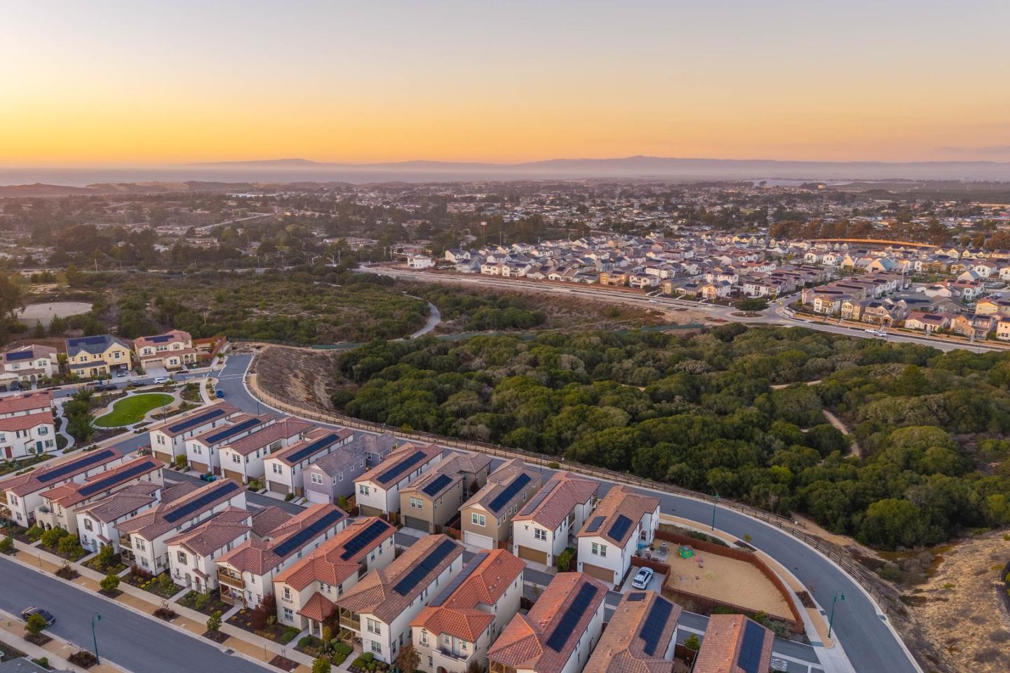 Detail Gallery Image 40 of 44 For 2975 Denali Dr, Marina,  CA 93933 - 3 Beds | 2/1 Baths