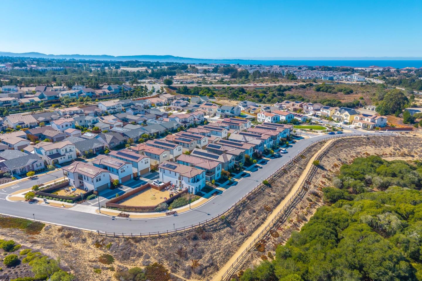 Detail Gallery Image 43 of 44 For 2975 Denali Dr, Marina,  CA 93933 - 3 Beds | 2/1 Baths