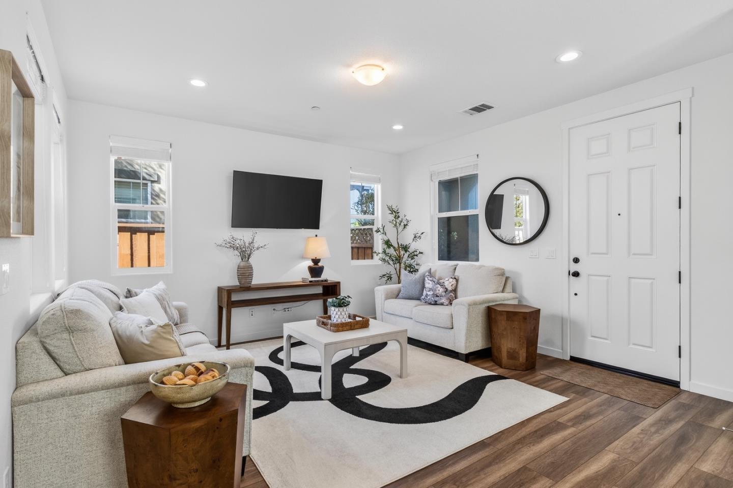 Detail Gallery Image 6 of 44 For 2975 Denali Dr, Marina,  CA 93933 - 3 Beds | 2/1 Baths