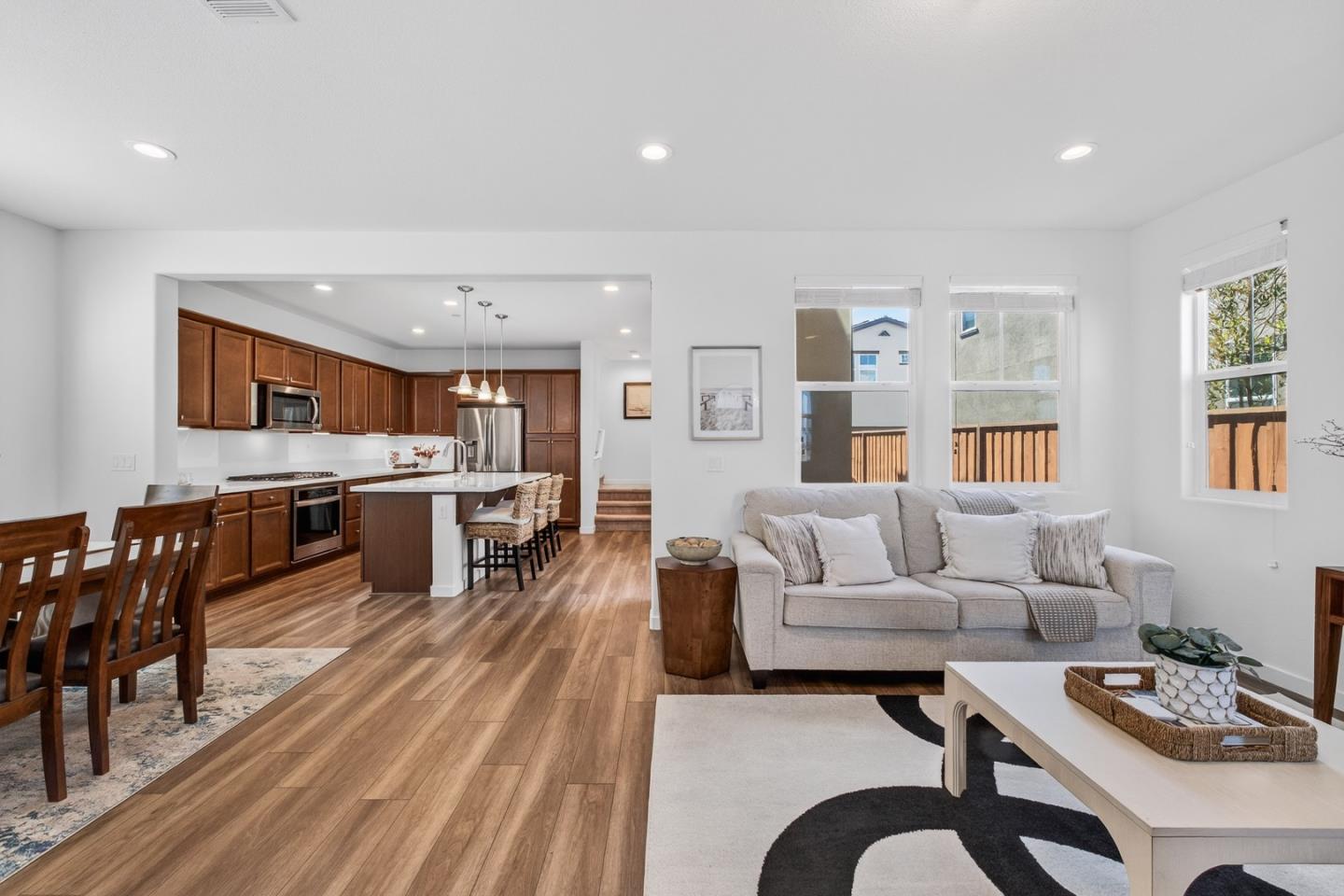 Detail Gallery Image 9 of 44 For 2975 Denali Dr, Marina,  CA 93933 - 3 Beds | 2/1 Baths