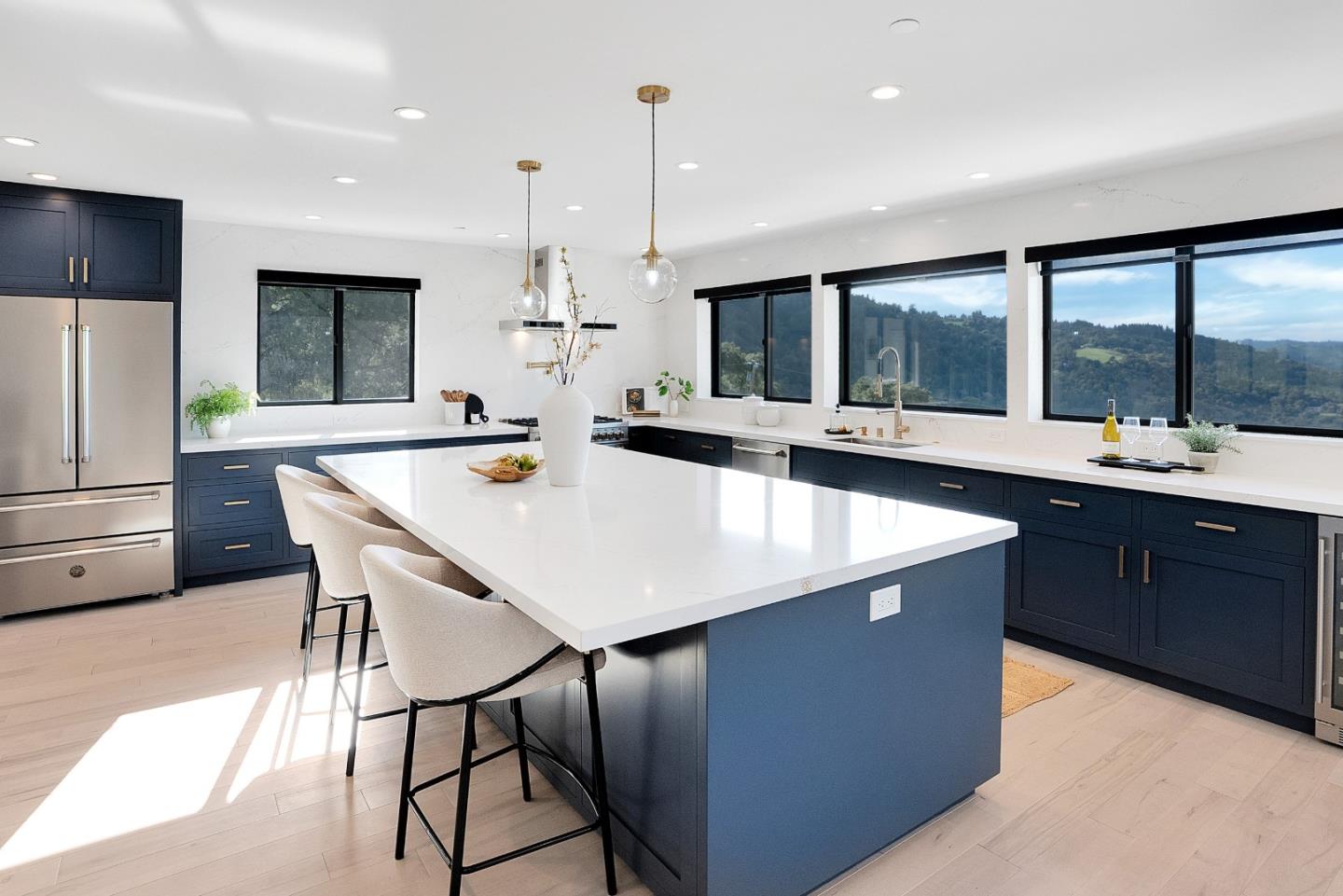 Detail Gallery Image 10 of 53 For 76 Vista Verde Way, Portola Valley,  CA 94028 - 5 Beds | 5/1 Baths