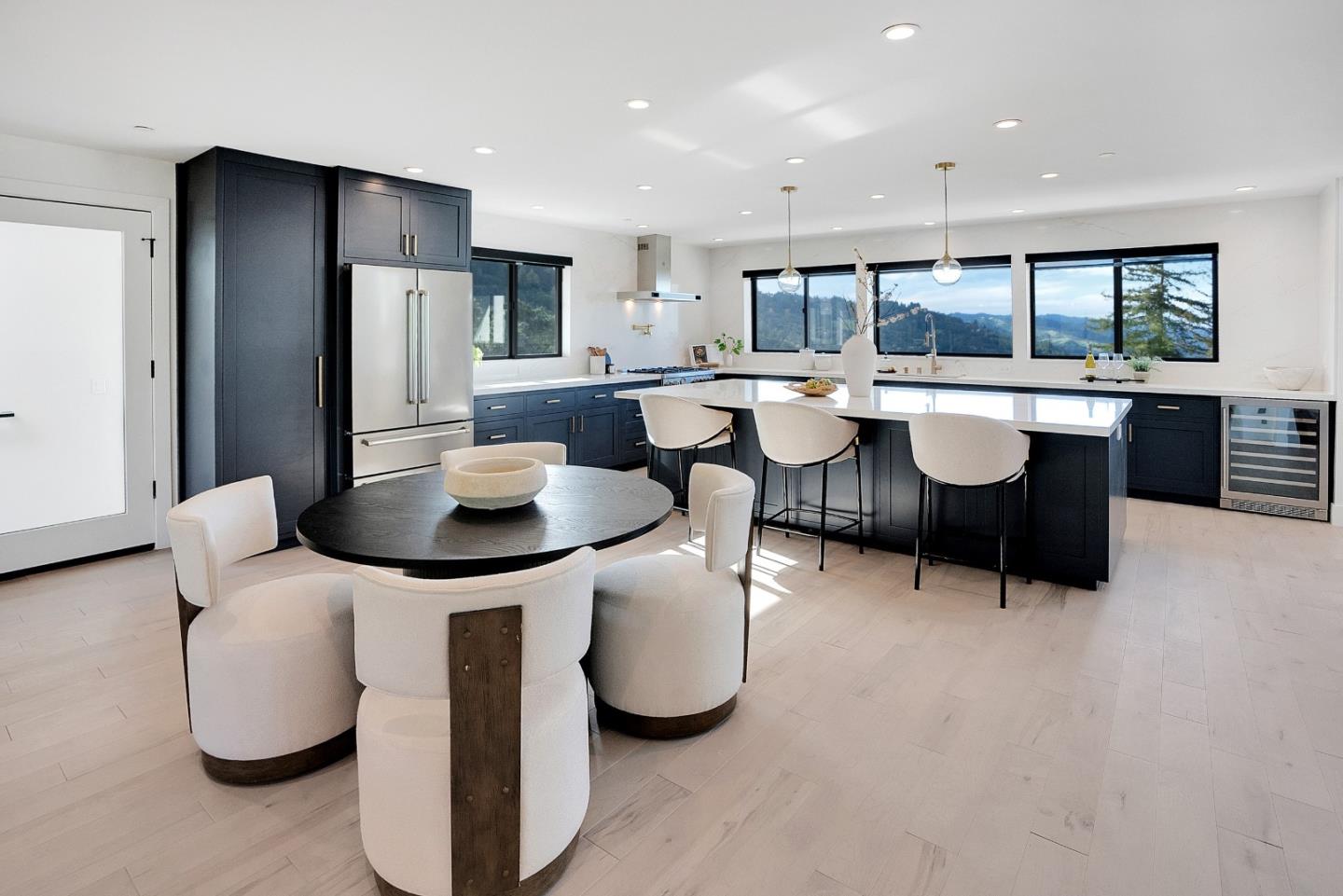 Detail Gallery Image 12 of 53 For 76 Vista Verde Way, Portola Valley,  CA 94028 - 5 Beds | 5/1 Baths