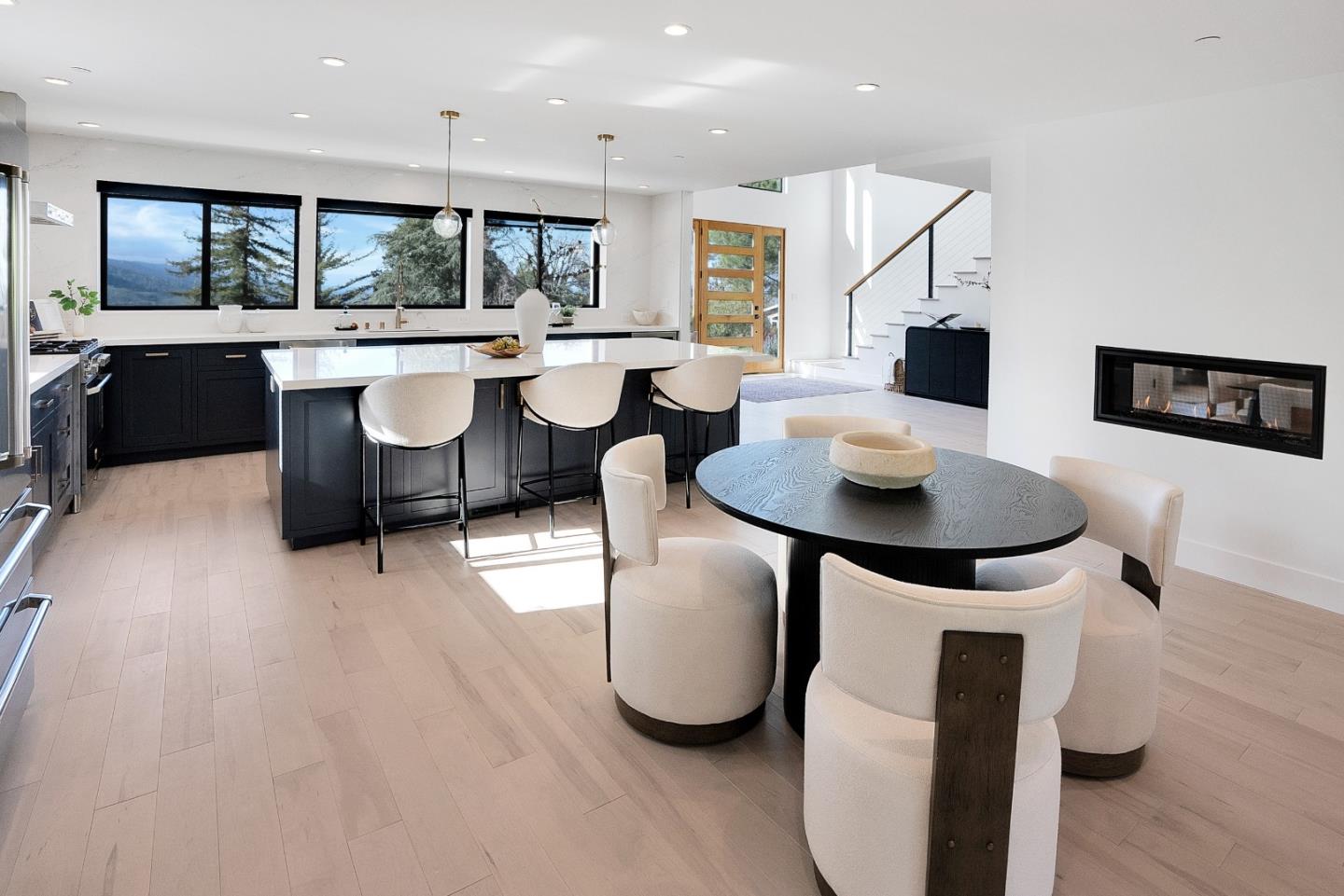 Detail Gallery Image 13 of 53 For 76 Vista Verde Way, Portola Valley,  CA 94028 - 5 Beds | 5/1 Baths