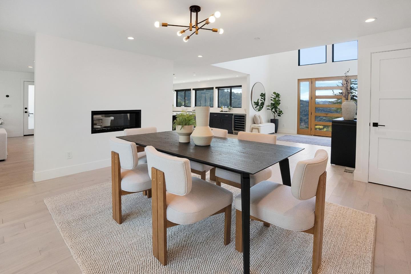 Detail Gallery Image 16 of 53 For 76 Vista Verde Way, Portola Valley,  CA 94028 - 5 Beds | 5/1 Baths