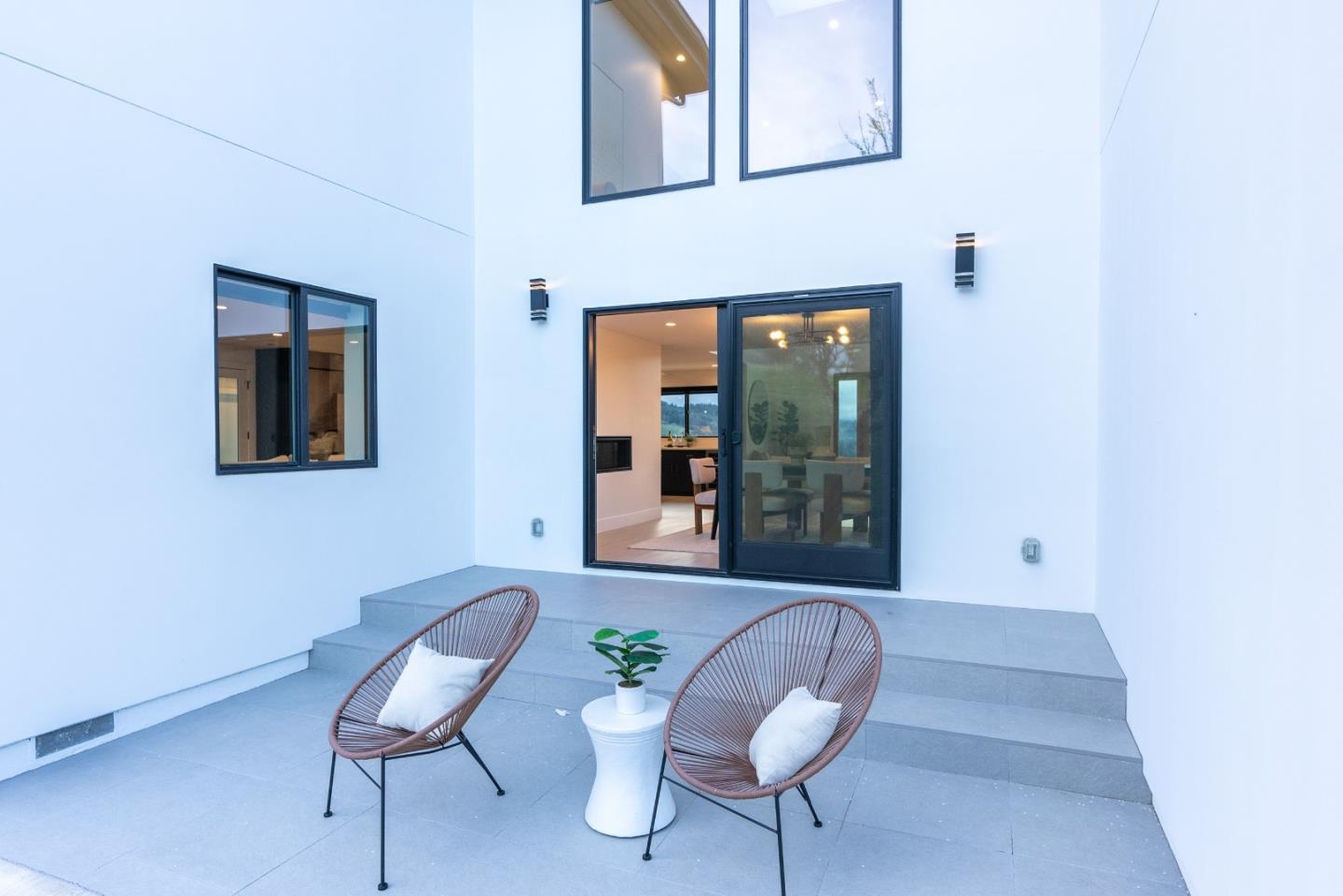 Detail Gallery Image 42 of 53 For 76 Vista Verde Way, Portola Valley,  CA 94028 - 5 Beds | 5/1 Baths