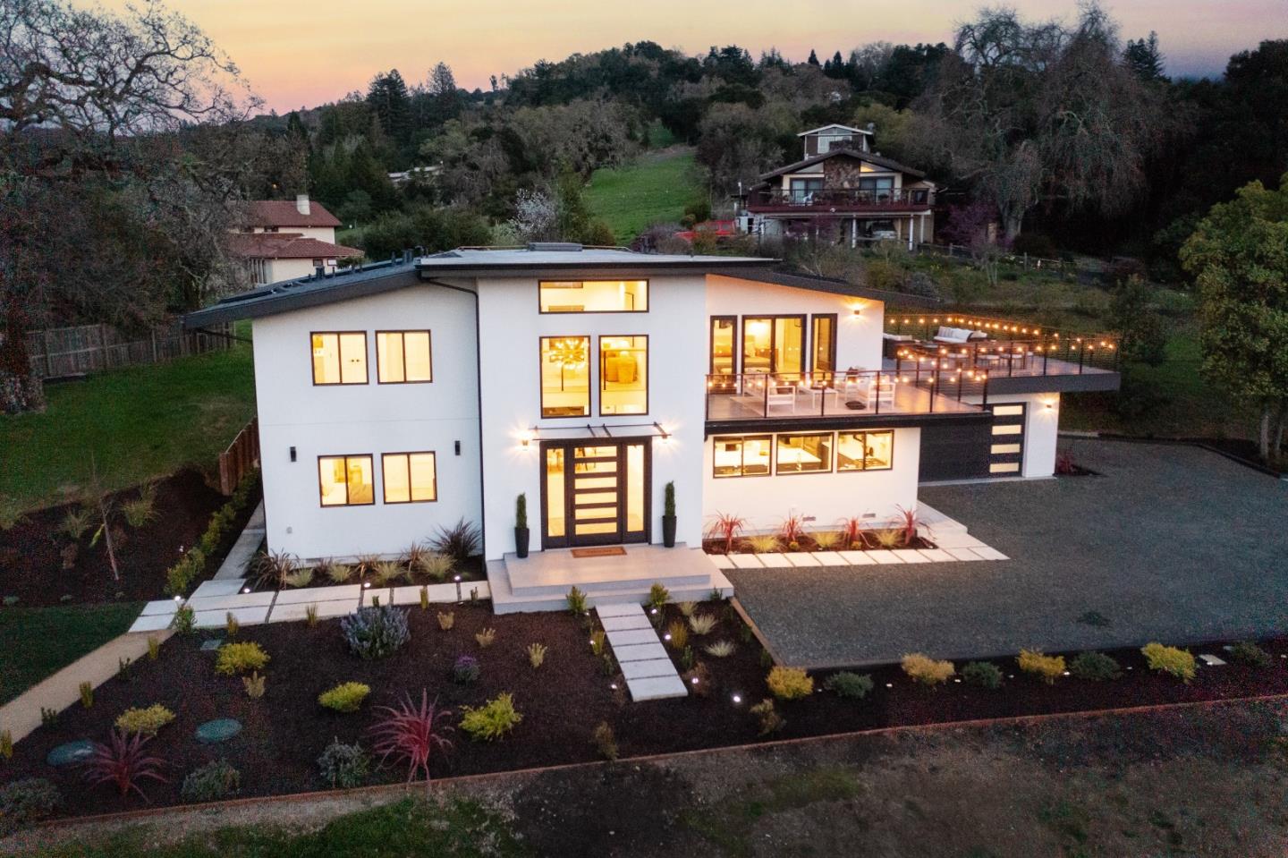 Detail Gallery Image 48 of 53 For 76 Vista Verde Way, Portola Valley,  CA 94028 - 5 Beds | 5/1 Baths