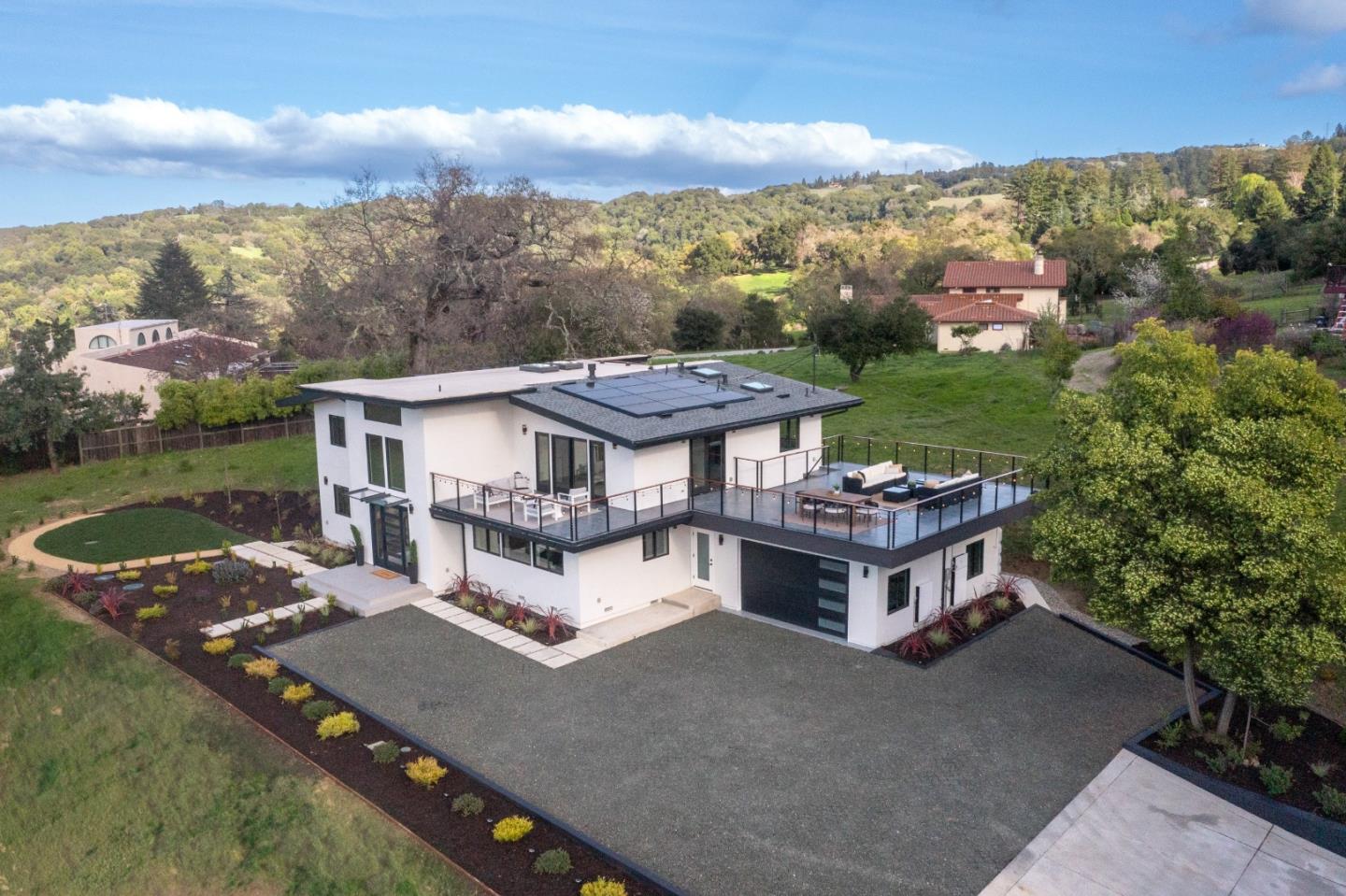 Detail Gallery Image 49 of 53 For 76 Vista Verde Way, Portola Valley,  CA 94028 - 5 Beds | 5/1 Baths