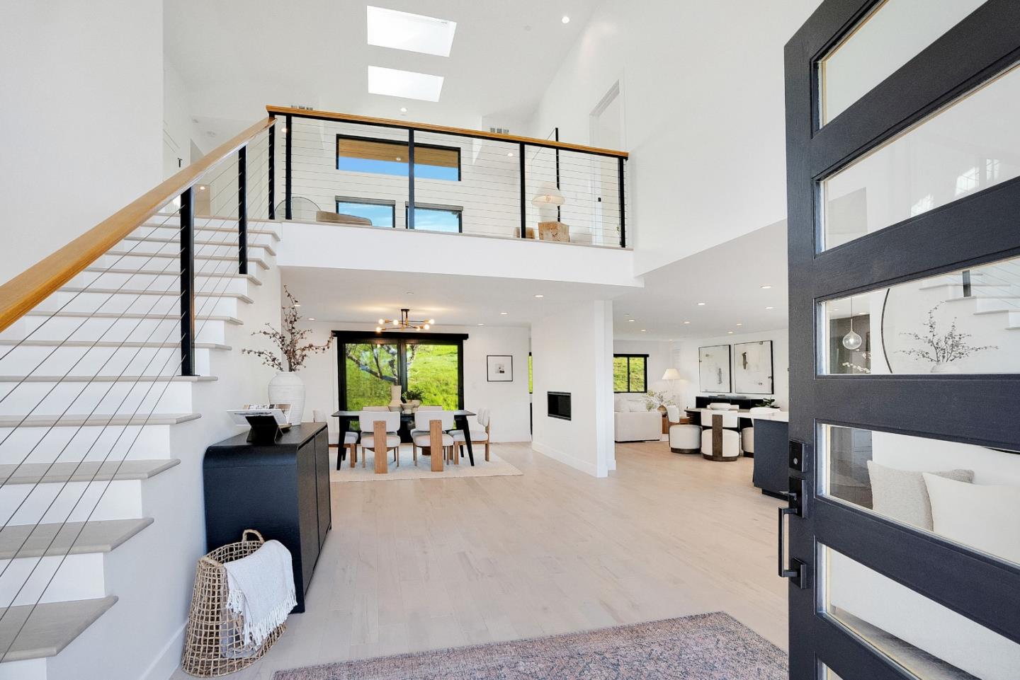 Detail Gallery Image 8 of 53 For 76 Vista Verde Way, Portola Valley,  CA 94028 - 5 Beds | 5/1 Baths