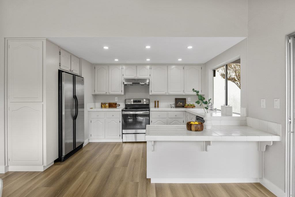 Detail Gallery Image 17 of 61 For 6222 Abbeyfield Ct, San Jose,  CA 95120 - 4 Beds | 2 Baths