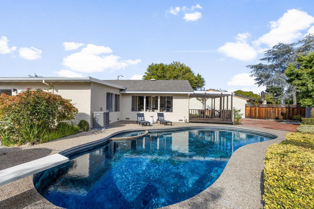 Detail Gallery Image 50 of 61 For 6222 Abbeyfield Ct, San Jose,  CA 95120 - 4 Beds | 2 Baths