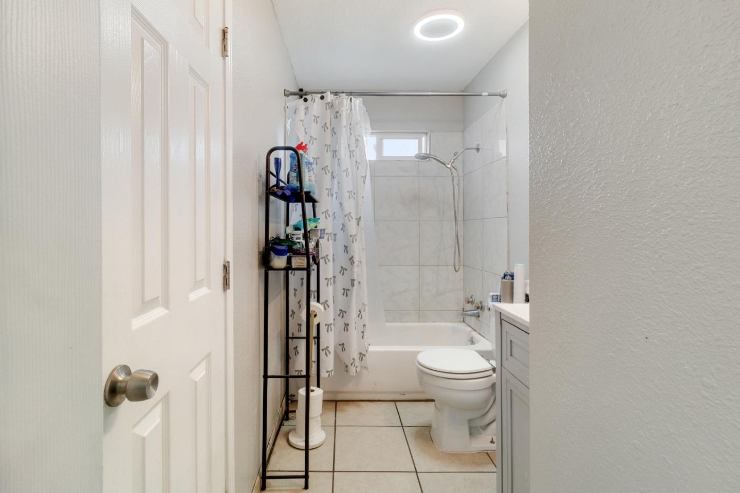 Detail Gallery Image 10 of 14 For 13183 Enid Dr, Waterford,  CA 95386 - 3 Beds | 2 Baths