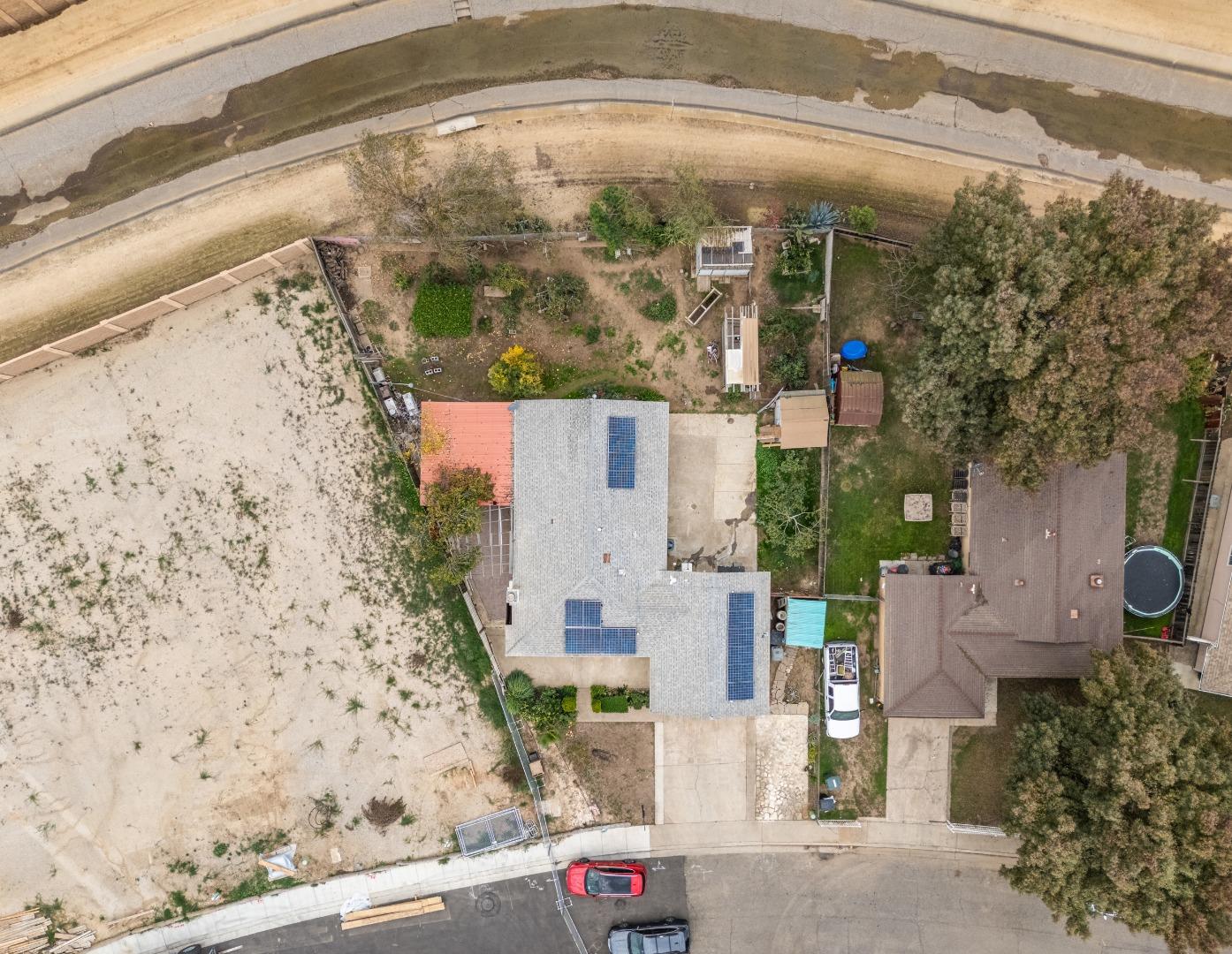 Detail Gallery Image 5 of 14 For 13183 Enid Dr, Waterford,  CA 95386 - 3 Beds | 2 Baths