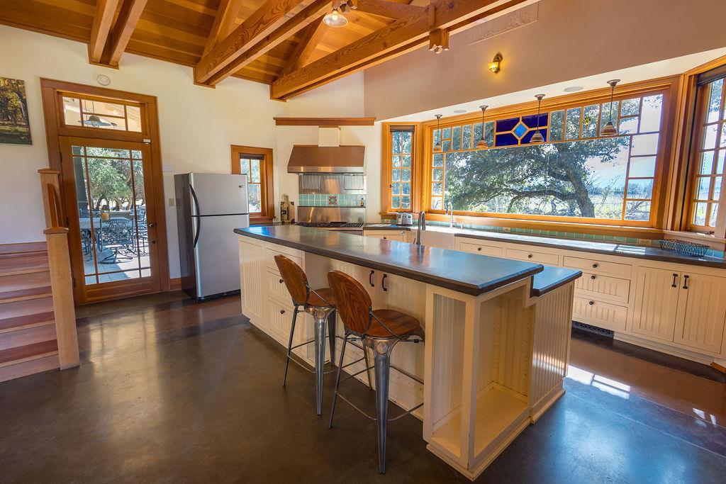 Detail Gallery Image 21 of 68 For 1001 Silverado Trail South, Saint Helena,  CA 94574 - 4 Beds | 2/1 Baths