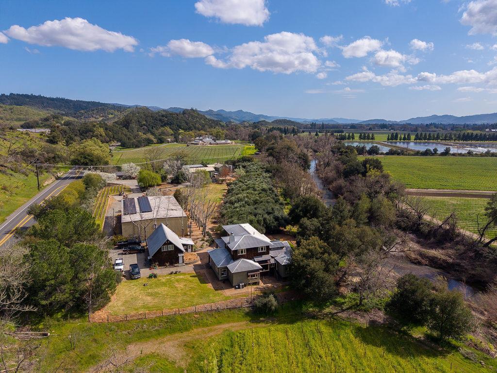 Detail Gallery Image 3 of 68 For 1001 Silverado Trail South, Saint Helena,  CA 94574 - 4 Beds | 2/1 Baths