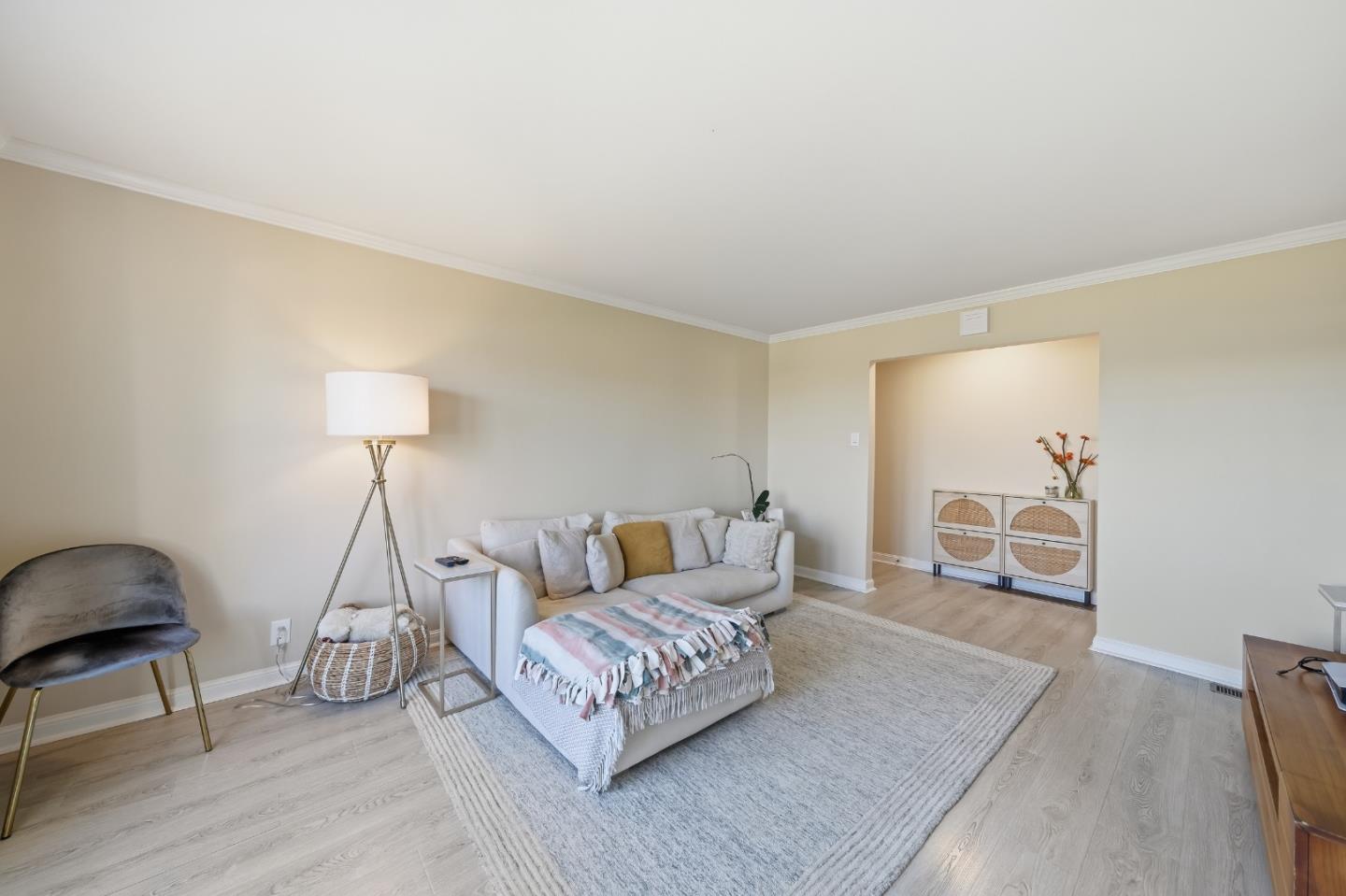 Detail Gallery Image 13 of 32 For 180 Elm St, San Carlos,  CA 94070 - – Beds | – Baths