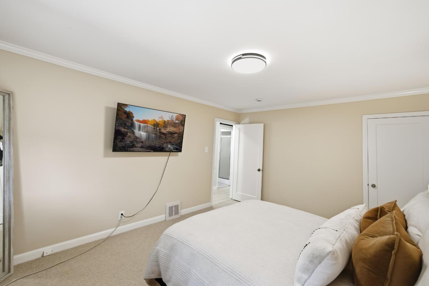 Detail Gallery Image 23 of 32 For 180 Elm St, San Carlos,  CA 94070 - – Beds | – Baths