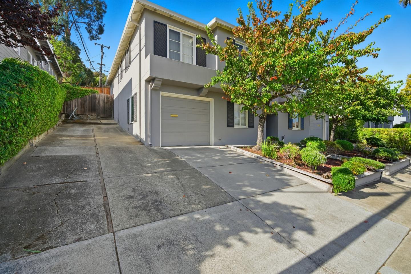 Detail Gallery Image 4 of 32 For 180 Elm St, San Carlos,  CA 94070 - – Beds | – Baths