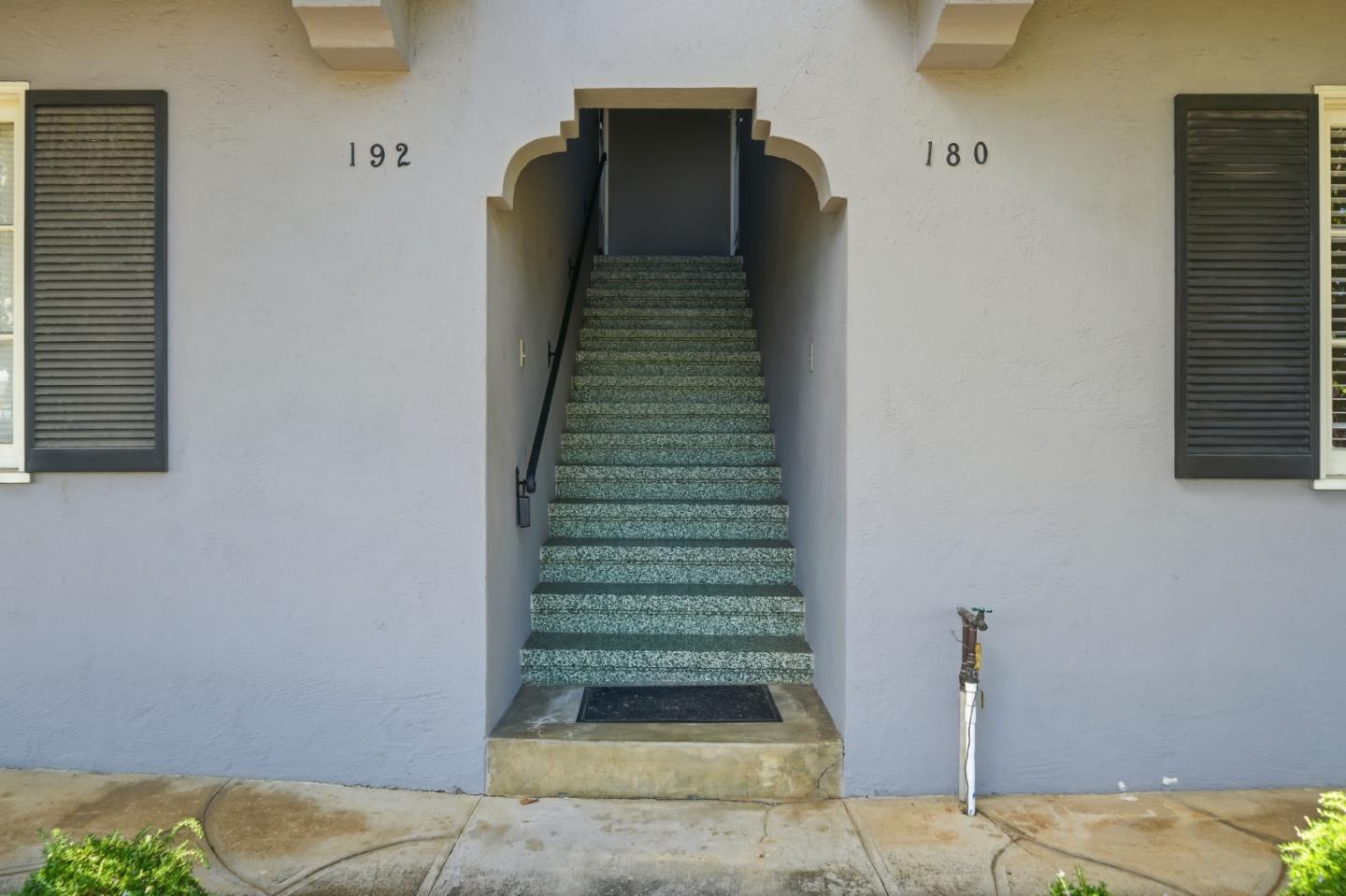 Detail Gallery Image 6 of 32 For 180 Elm St, San Carlos,  CA 94070 - – Beds | – Baths