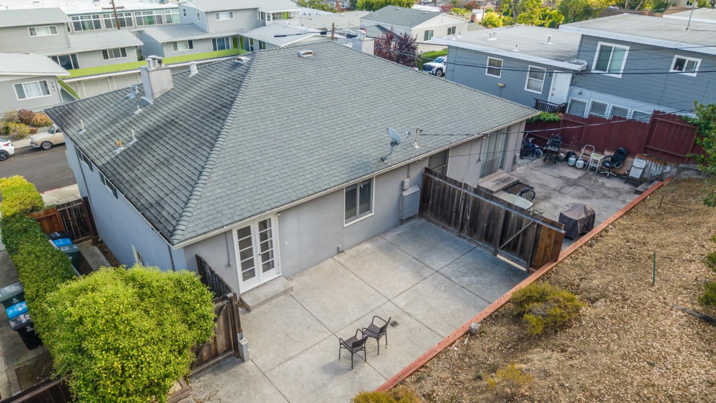 Detail Gallery Image 8 of 32 For 180 Elm St, San Carlos,  CA 94070 - – Beds | – Baths