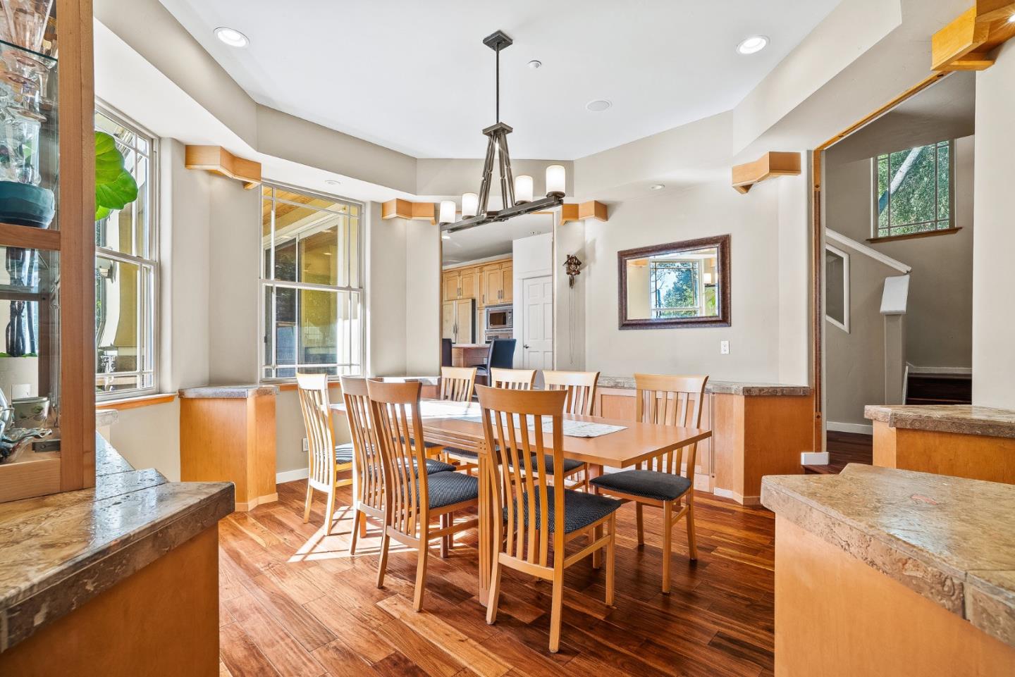 Detail Gallery Image 12 of 33 For 180 Delaveaga Park Dr, Santa Cruz,  CA 95065 - 3 Beds | 2/1 Baths