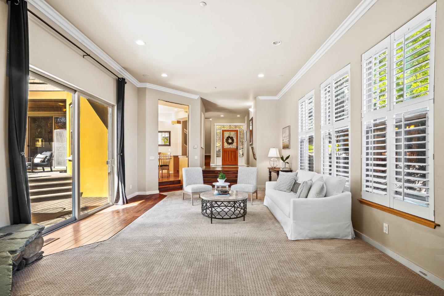 Detail Gallery Image 9 of 33 For 180 Delaveaga Park Dr, Santa Cruz,  CA 95065 - 3 Beds | 2/1 Baths