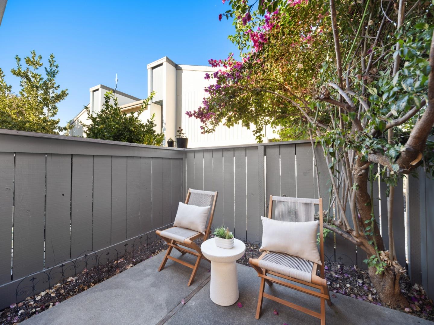 Detail Gallery Image 19 of 24 For 49 Showers Dr #D460,  Mountain View,  CA 94040 - 3 Beds | 2/1 Baths