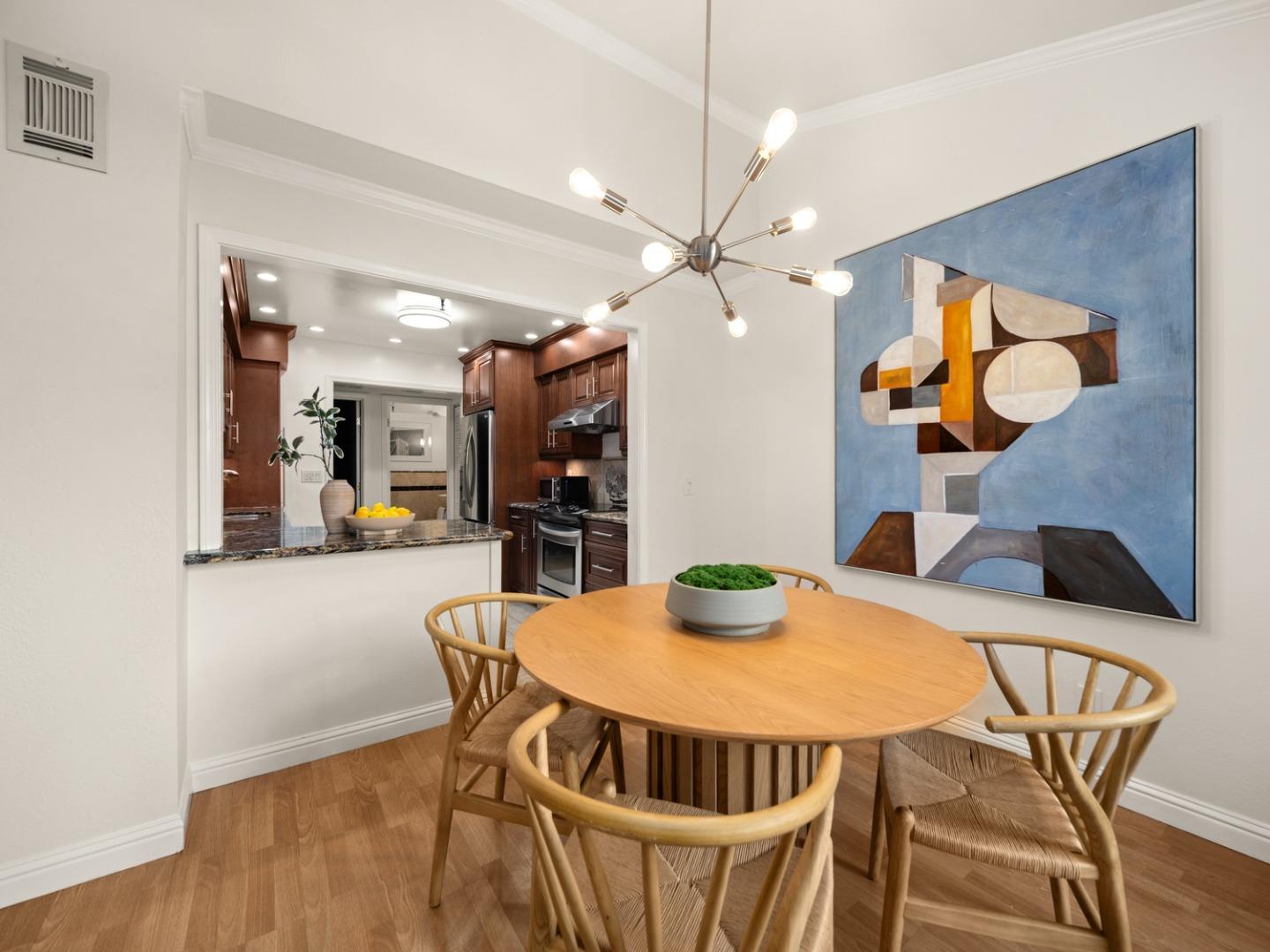 Detail Gallery Image 7 of 24 For 49 Showers Dr #D460,  Mountain View,  CA 94040 - 3 Beds | 2/1 Baths