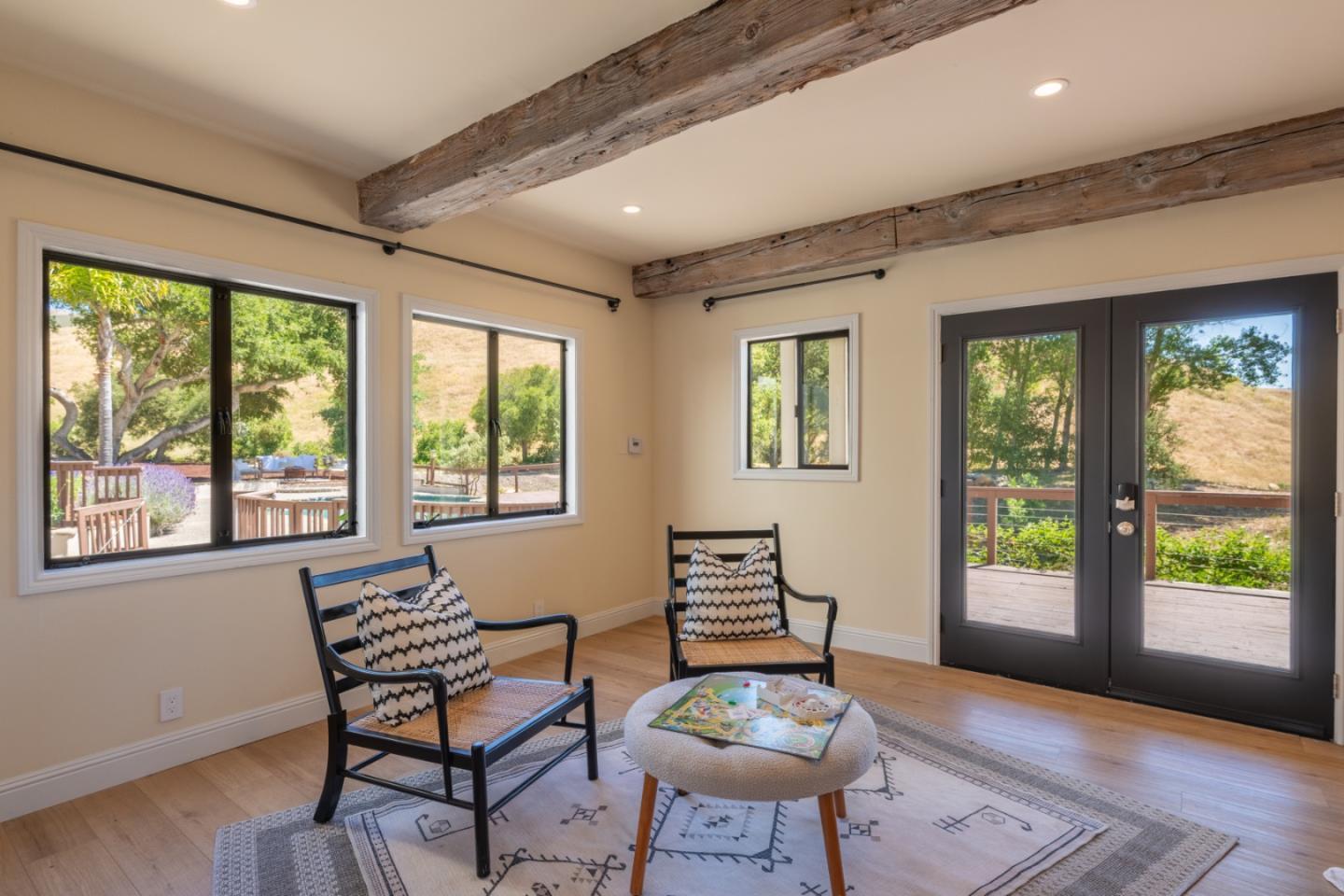 Detail Gallery Image 12 of 33 For 31315 via La Naranga, Carmel Valley,  CA 93924 - 4 Beds | 3/1 Baths