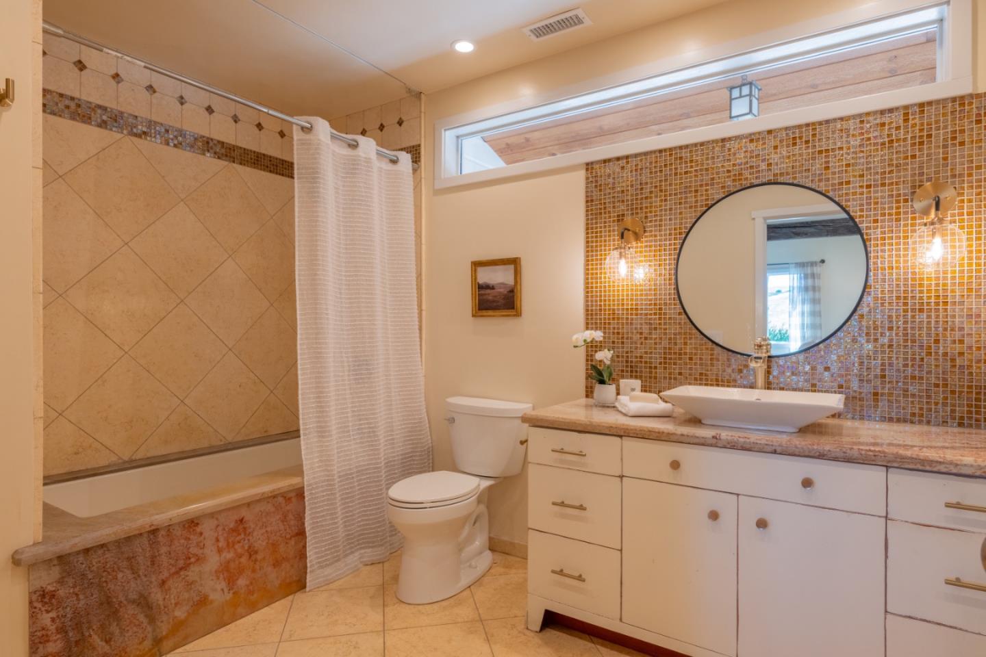 Detail Gallery Image 15 of 33 For 31315 via La Naranga, Carmel Valley,  CA 93924 - 4 Beds | 3/1 Baths