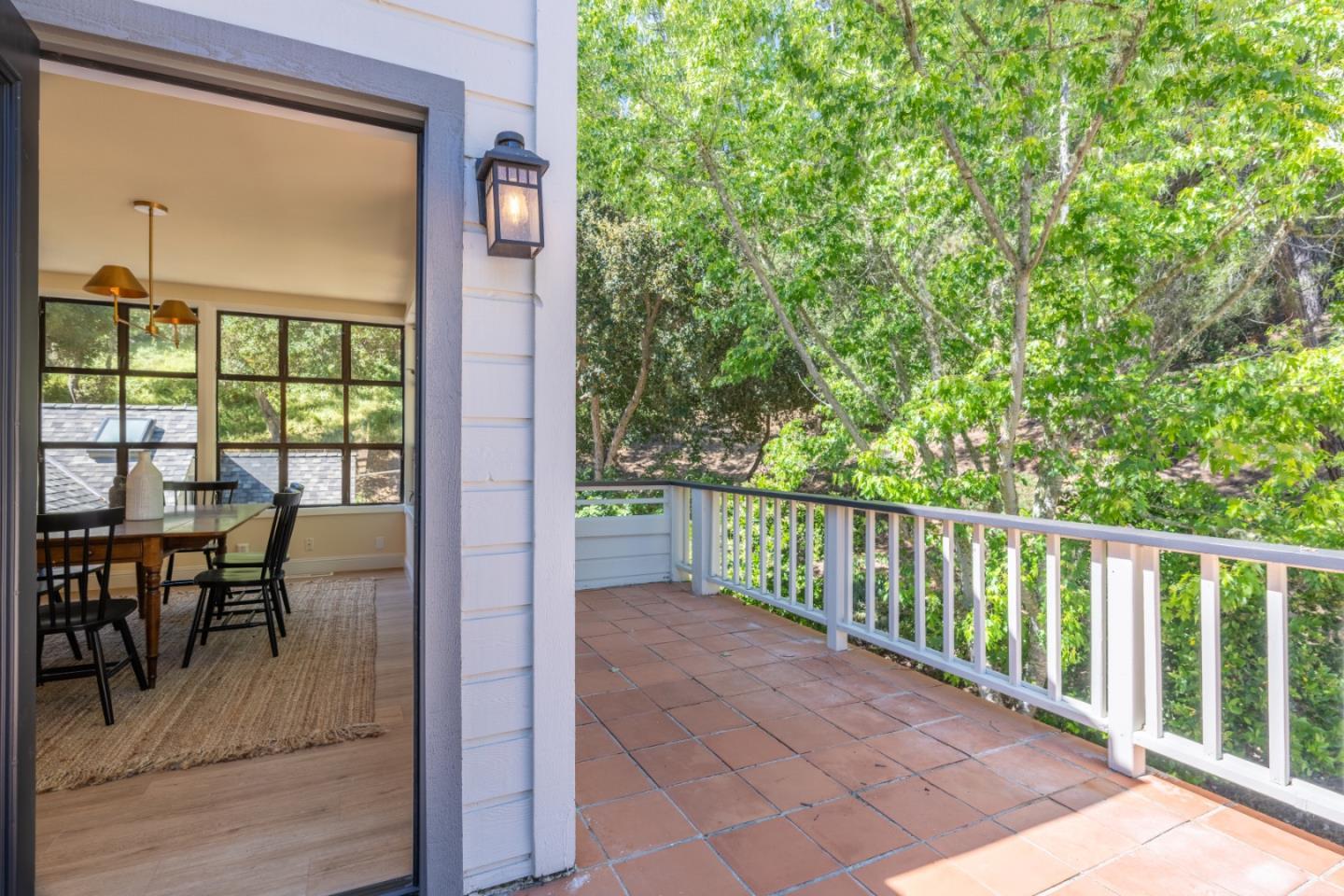 Detail Gallery Image 8 of 33 For 31315 via La Naranga, Carmel Valley,  CA 93924 - 4 Beds | 3/1 Baths