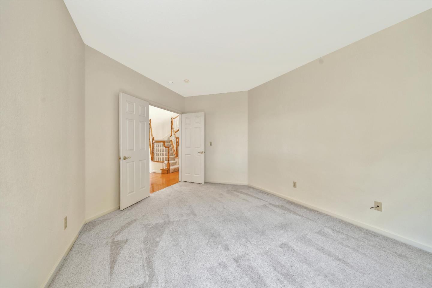 Detail Gallery Image 10 of 44 For 824 Bay Harbour Dr, Redwood City,  CA 94065 - 4 Beds | 3 Baths