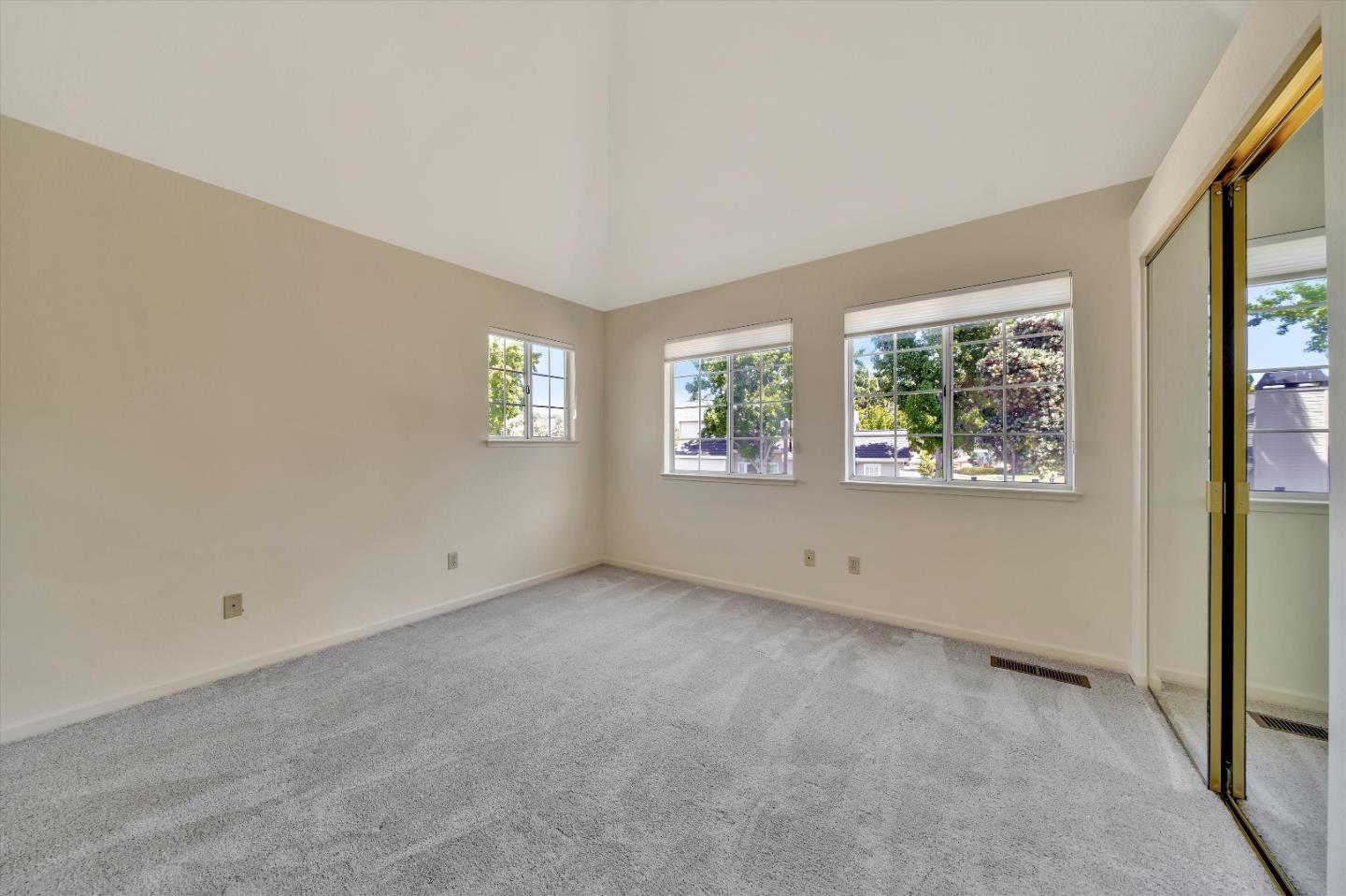 Detail Gallery Image 27 of 44 For 824 Bay Harbour Dr, Redwood City,  CA 94065 - 4 Beds | 3 Baths